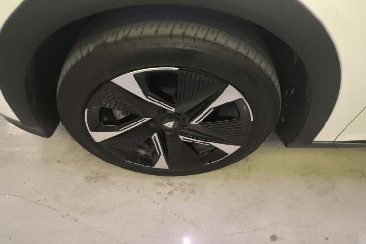 Used  S07 2023 200Max Range-Extended Version