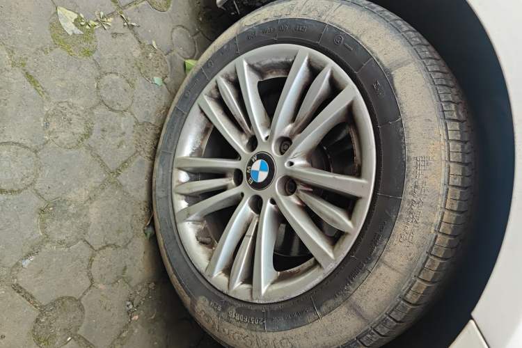 TDK.VehicleDetails.img