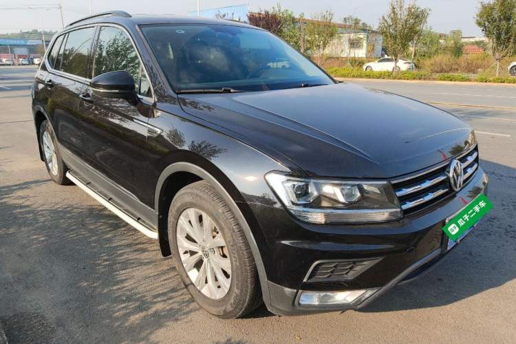 Used Volkswagen Tiguan L 2017 330TSI Automatic Two-Wheel Drive Luxury Edition
