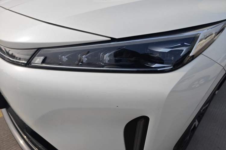 Used Roewe D5X DMH 2024 135 Tech Edition