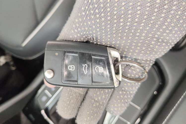 Used Volkswagen Tiguan L 2017 330TSI Automatic Two-Wheel Drive Flagship Edition
