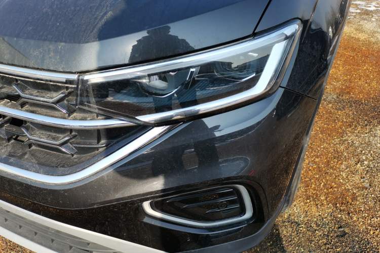 Used Volkswagen Tayron 2023 280TSI Two-Wheel-Drive Luxury Plus Advanced Version
