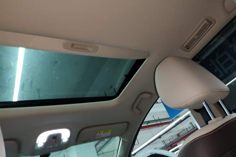 Used BYD Song MAX New Energy 2022 DM-i 105KM Prestige Model
