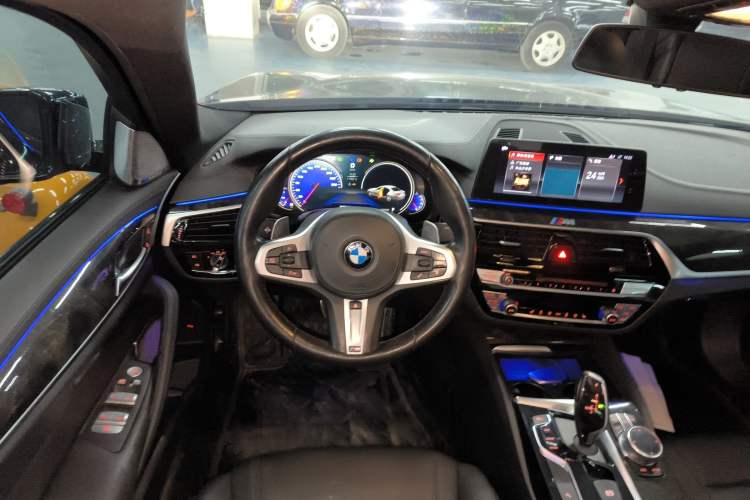 Used BMW 5 Series 2018 525Li M Sport Package
