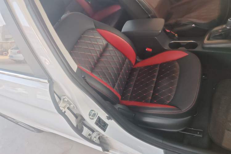 Used Hyundai Elantra 2016 1.4T Dual-Clutch Xuan Dong · Dynamic Version
