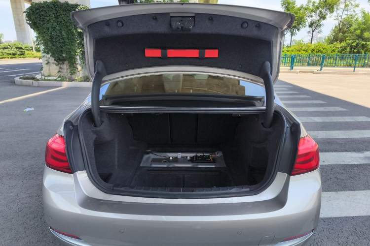 Used BMW 3 Series 2018 320Li Fashion Model
