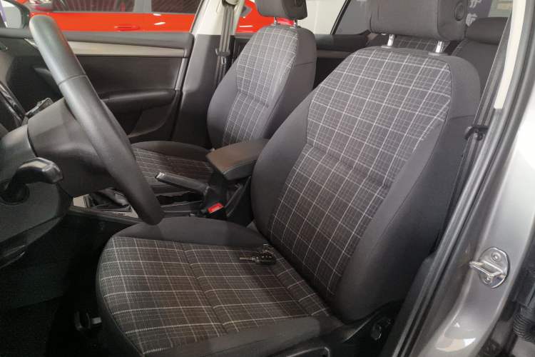 Used Skoda Octavia 2019 1.5L Automatic SmartDrive Comfort Edition China VI Standard
