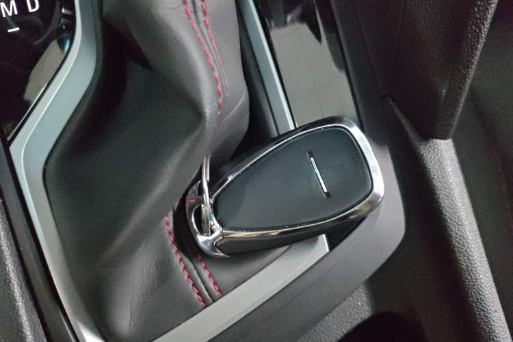 Used Chevrolet Orlando 2019 Redline 530T Automatic Enjoyment Version (5+2 Seating) China VI
