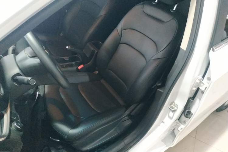 Used Chevrolet Cavalier 2019 320 Manual Enjoyment Edition