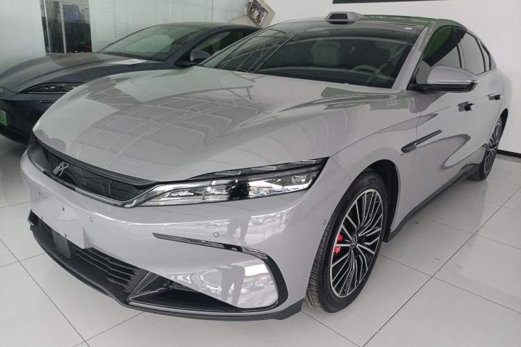 Used BYD Han 2025 EV with 701 km of Laser Radar-Enabled Intelligent Driving