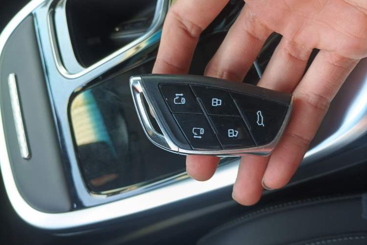 Used SAIC MAXUS G90 2022 2.0T Interstellar Seven-Seater