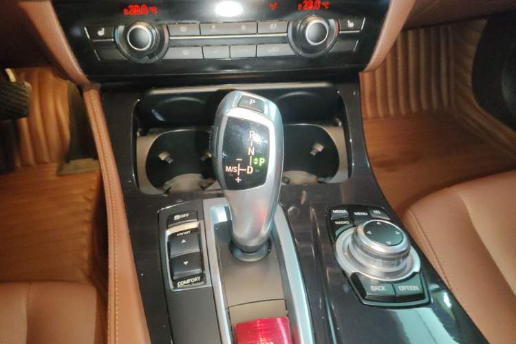 Used BMW 5 Series 2017 520Li Elegant Edition
