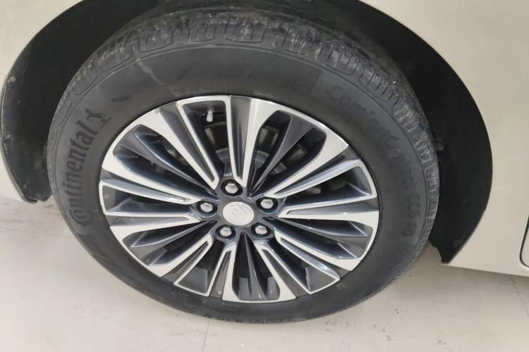 Used Buick GL8 2022 ES Land Cruiser 653T Luxury Model