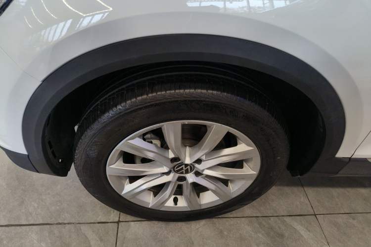 Used Volkswagen T-ROC 2022 280TSI DSG Two-Wheel Drive Elite PLUS