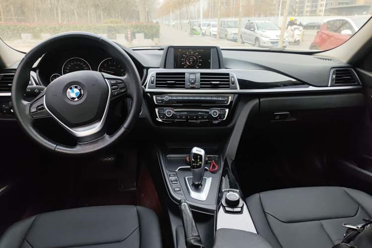 Used BMW 3 Series 2016 316Li Fashion Model