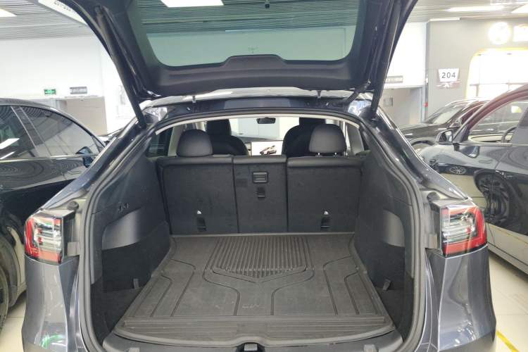 Used Tesla Model Y 2022 Performance High-Performance All-Wheel-Drive Version
