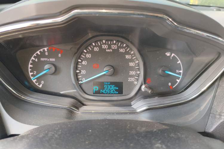 Used Ford Escort 2015 1.5L Automatic Fashion Model
