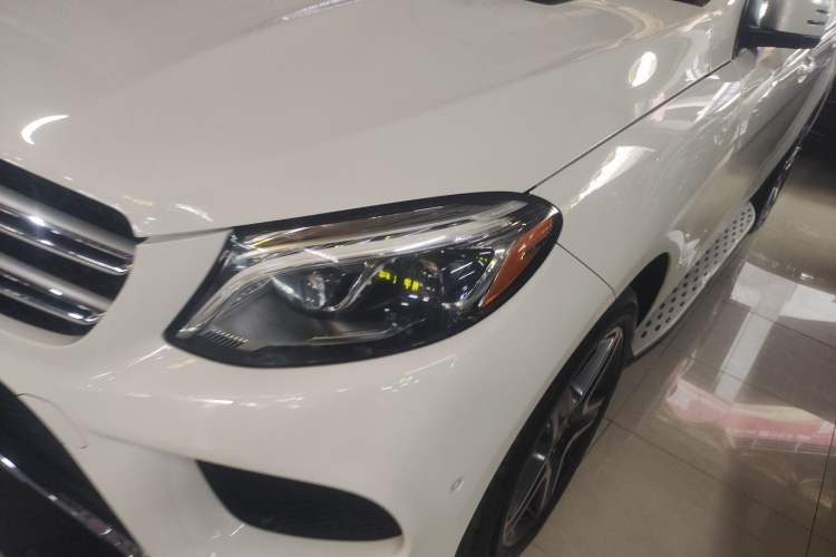 Used Mercedes-Benz GLE-Class 2018 GLE 400 4MATIC U.S. specification
