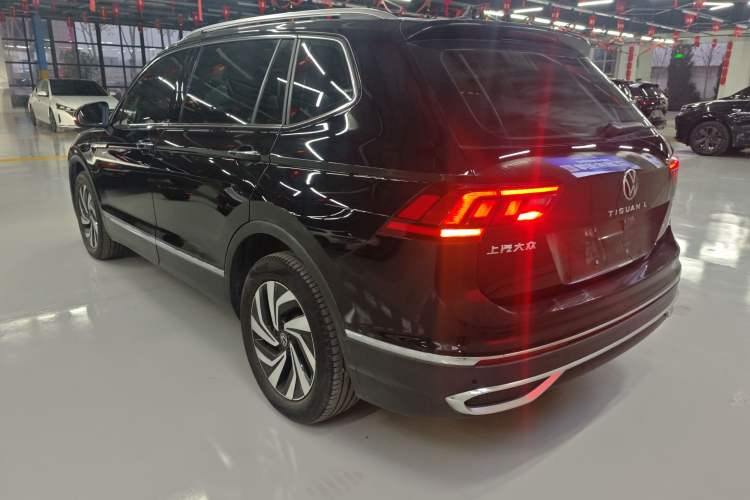 Used Volkswagen Tiguan L 2022 330TSI Automatic Two-Wheel Drive Smart Edition
