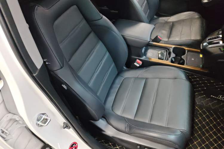 Used Honda CR-V 2021 240TURBO CVT 2WD Fashion Edition
