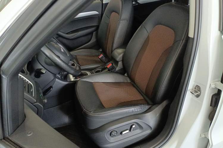 Used Audi Q3 2018 30th Anniversary Edition 35 TFSI Fashion Model
