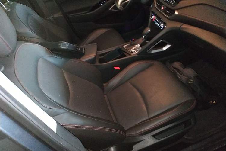 Used Chevrolet Orlando 2020 Light Hybrid Redline 530T Automatic Enjoyment Edition (5+2 Models)
