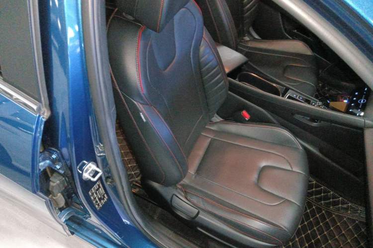 Used Hyundai Elantra 2021 240TGDi DCT LUX Prestige Edition