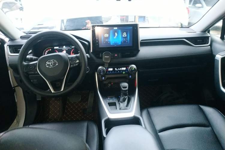 Used Toyota RAV4 2020 2.0L CVT Two-Wheel Drive Fashion Edition