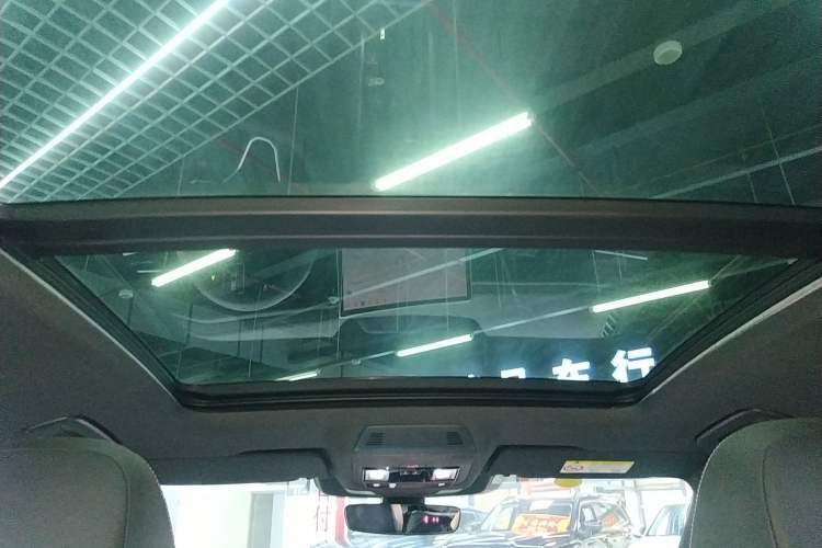 Used Volkswagen Passat 2025 Pro 380TSI Starry Dragon Luxury Edition
