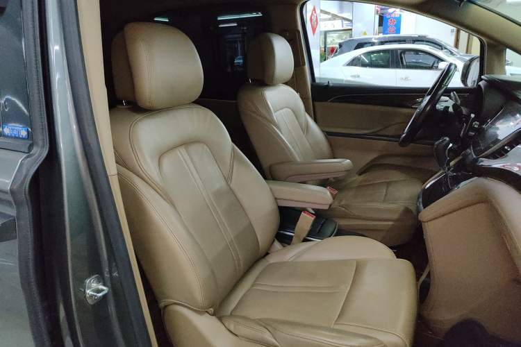 Used Buick GL8 2017 ES 28T Luxury Model China V Standard
