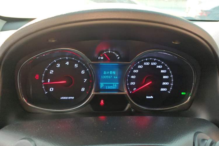 Used Chevrolet Captiva 2015 2.4L Two-Wheel Drive Urban Version 7 Seats
