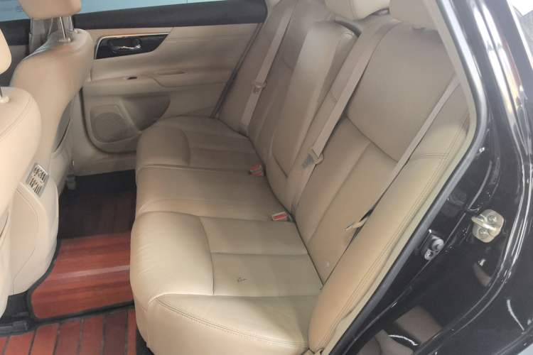 Used Nissan Teana 2016 2.0L XE Fashion Edition
