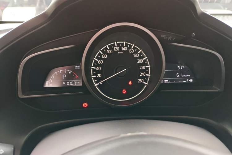 Used Mazda Mazda 3 Axela 2017 Sedan 1.5L Automatic Luxury Model Emission Standard China V
