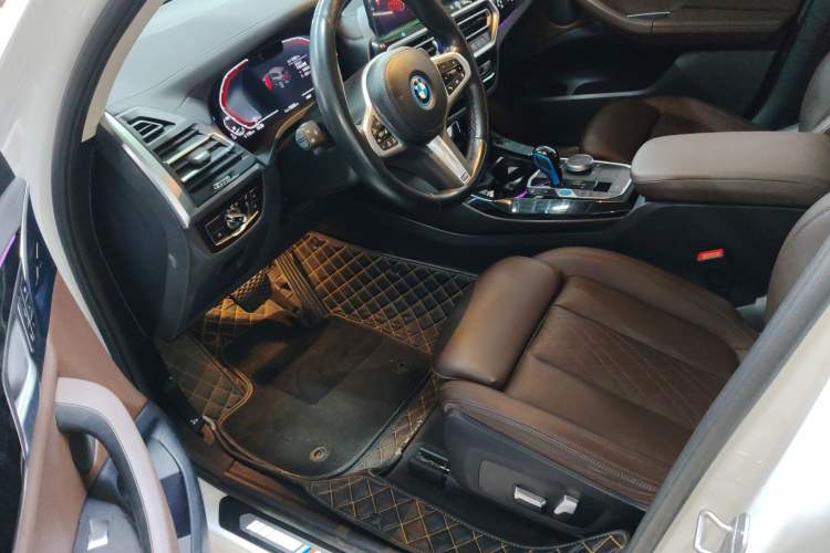 Used BMW iX3 2022 Leading Model
