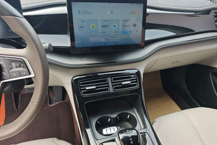 Used BYD Qin PLUS 2024 HONOR Edition DM-i 55KM Leading Model
