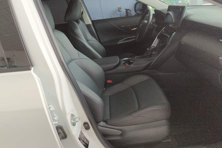 Used Toyota Venza 2022 2.0L CVT Two-Wheel Drive Luxury Edition
