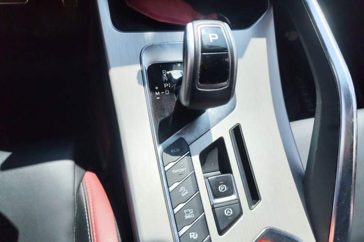 Used Geely Auto Coolray 2019 Sport Model 260T DCT Battle China V Standard