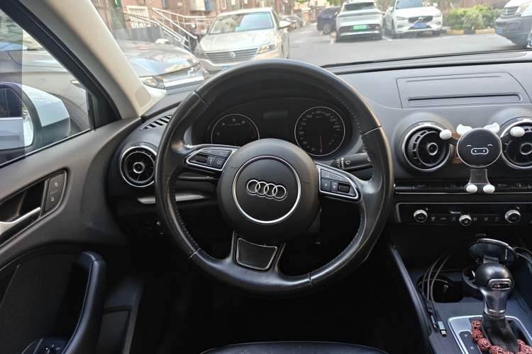 Used Audi A3 2014 Limousine 35 TFSI Automatic Comfort Model
