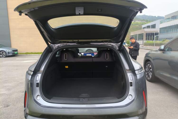 Used  07 2024 Pro+ All-Electric Version
