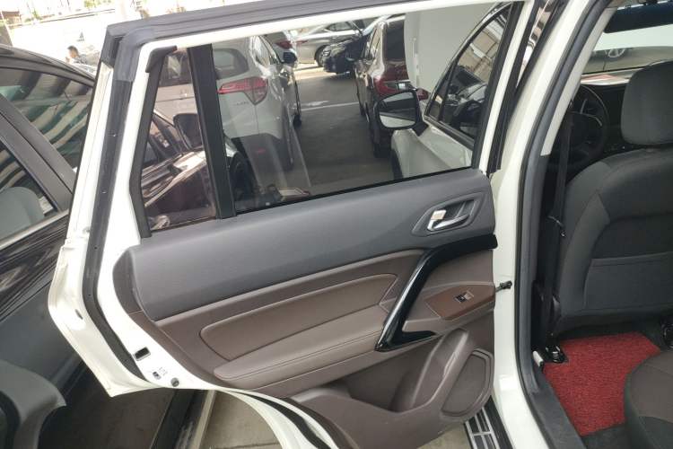 Used GAC Trumpchi GS4 2017 200T G-DCT Two-Wheel Drive Comfort Edition
