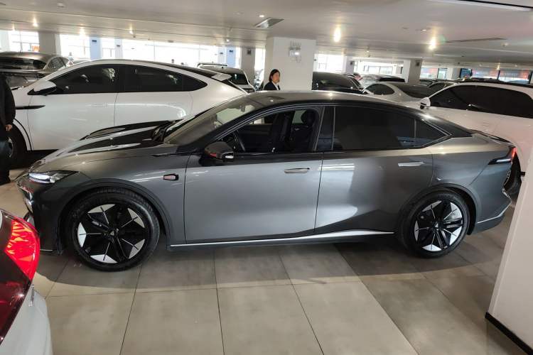 Used  SL03 2023 515MAX Pure Electric Version
