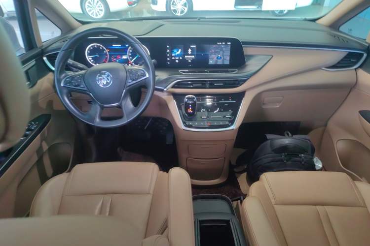 Used Buick GL8 2021 ES Land Cruiser 653T Luxury Edition