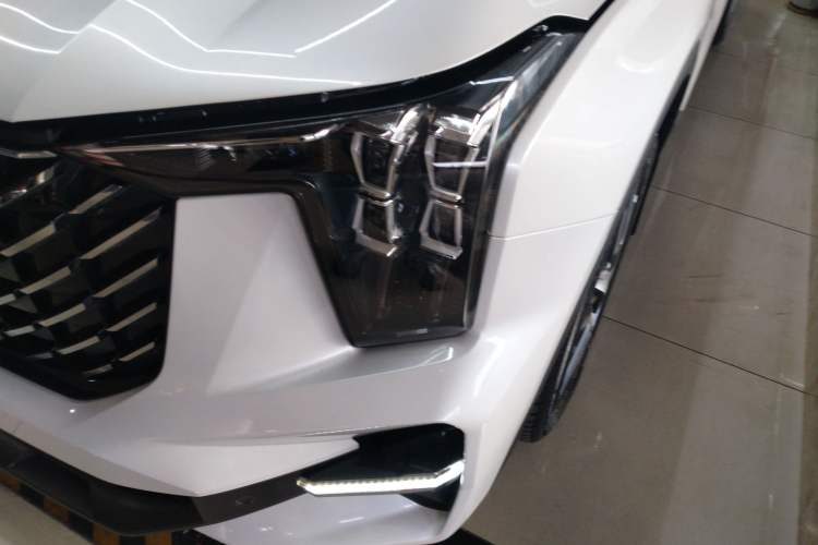 Used GAC Trumpchi GS8 2022 Flagship Series 2.0 TGDI Four-Wheel Drive Luxury Smart Connectivity Version (7 Seats)
