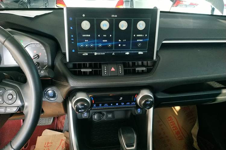 Used Toyota Wildlander 2022 2.0L CVT Two-Wheel Drive Luxury PLUS Edition
