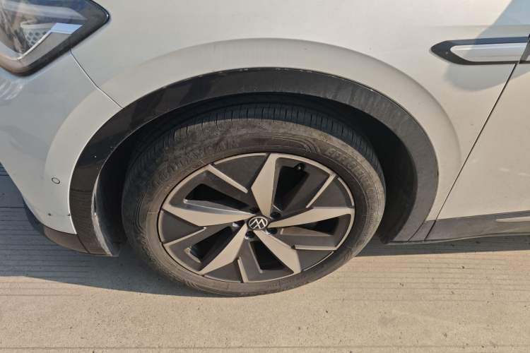 Used Volkswagen ID.4 CROZZ 2024 PRO Model
