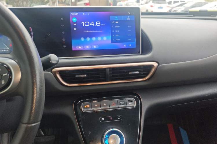 Used ORA White Cat 2022 Upgraded Model 305km Range Luxury Version Lithium-Ion Battery
