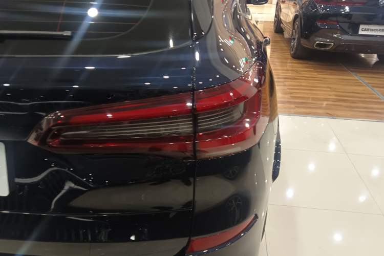 Used BMW X5 2022 Restyled xDrive 40Li Luxury Edition M Sport Package