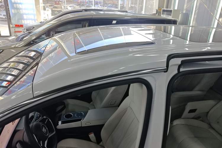 Used Buick GL8 New Energy 2024 Lu Zun Deluxe Edition 7-Seater
