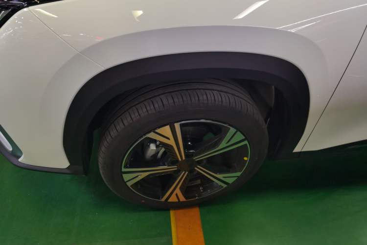 Used Geely Auto Emgrand X7 Sport 2026 Model 1.5TD Beloved
