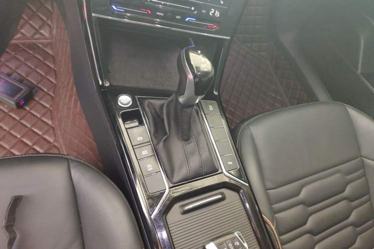 Used Volkswagen Passat 2020 330TSI Elite Edition China VI
